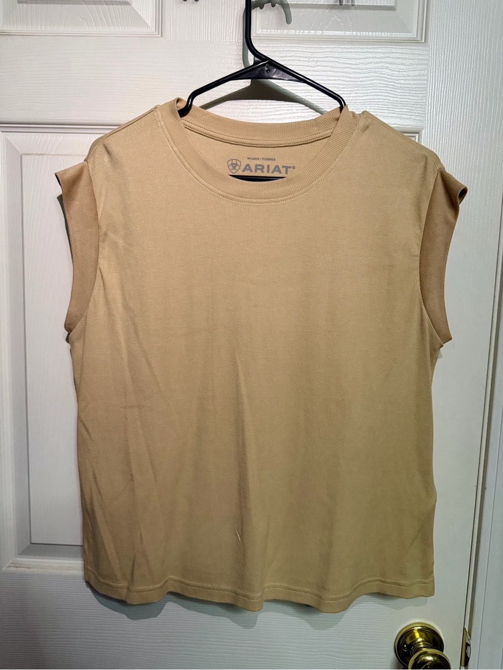 Ariat Sleeveless Crewneck Tank Top in Tan